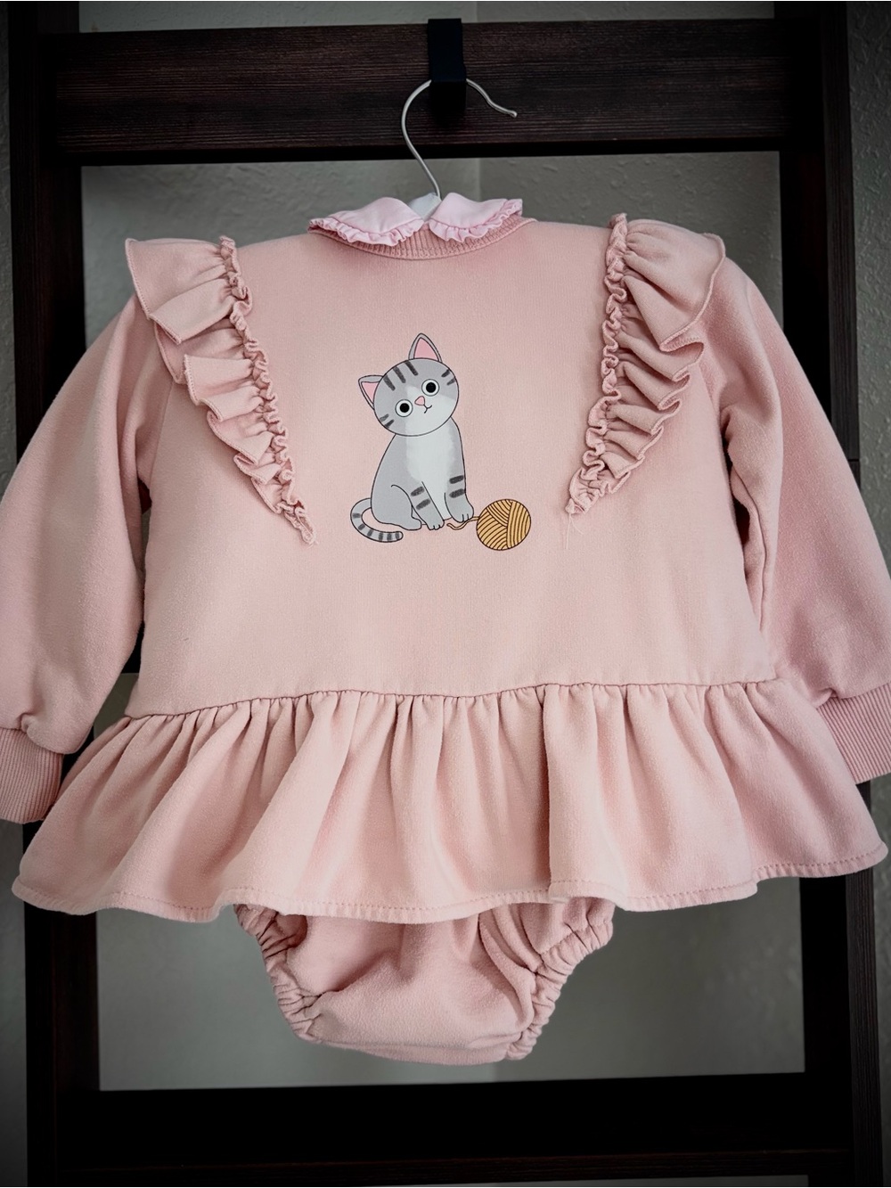 set that is perfect for this season